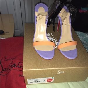 Christian louboutin joantina
